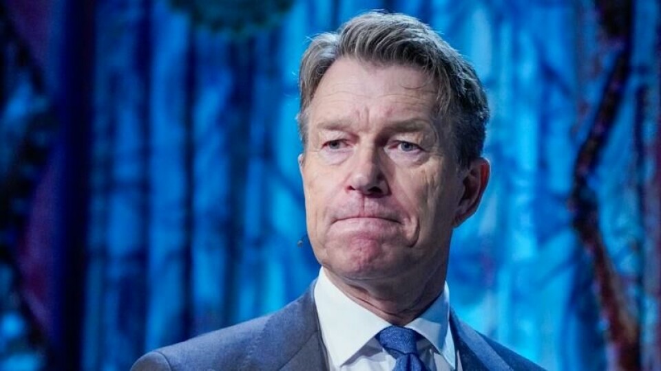 Energiminister Terje Aasland (Ap) fastholder at innføringen av tre EU-direktiver er viktig for å ivareta norske interesser. Det er ikke alle enige i.