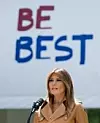 Presidentfruen Melania Trump under en tidligere pressekonferanse foran Det hvite hus i mai. Scanpix/AFP.