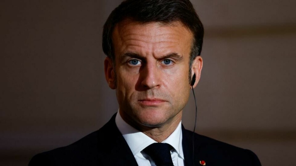 Frankrikes president Emmanuel Macron deltok i helgen på fredskonferansen for Ukraina i Sveits. Deretter var det rett hjem for å drive valgkamp. Foto: Sarah Meyssonnier/Pool via AP / NTB