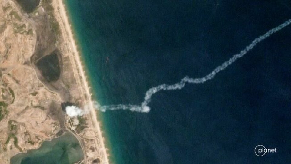 Et kommersielt satellittfoto viser det eksperter mener er test av et kortdistansemissil fra Hodo-halvøya 4. mai 2019. Slike foto gir verdifull etterretningsinformasjon om nordkoreanske aktiviteter. NTB Scanpix/Reuters. Et kommersielt satellittfoto viser det eksperter mener er test av et kortdistansemissil fra Hodo-halvøya 4. mai 2019. Slike foto gir verdifull etterretningsinformasjon om nordkoreanske aktiviteter. NTB Scanpix/Reuters.