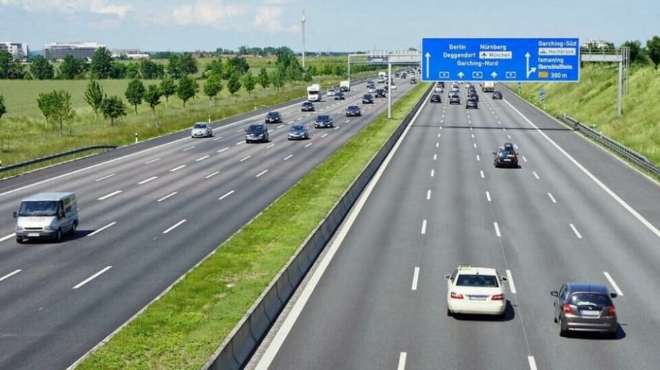 Mange nordmenn reiser til Tyskland av den enkle grunn at der kan man få kjøre fort og teste toppfarten på bilen på Autobahn: – De aller fleste sjåfører og biler takler overgangen til høye hastigheter bra, men motorhavari i fremmed land på sterkt trafikkerte veier oppleves gjerne mer dramatisk enn hjemme i Norge, sier kommunikasjonssjef Sigmund Clementz i If.Men