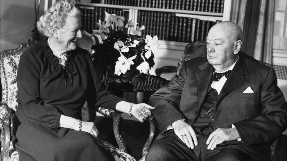Winston Churchill fotografert sammen med sin kone lady Clementine 1959.