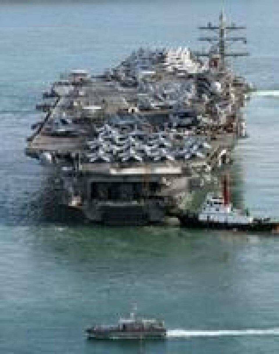 USS Ronald Reagan forlater den sørkoreanske havnebyen Busan torsdag denne uken. Scanpix/EPA. USS Ronald Reagan forlater den sørkoreanske havnebyen Busan torsdag denne uken. Scanpix/EPA.