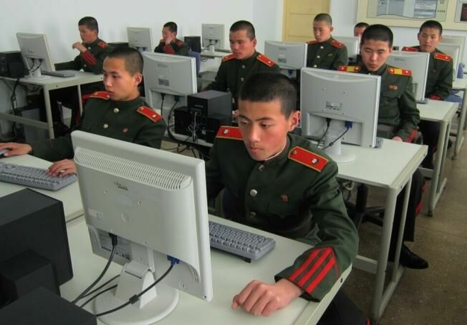 Studenter ved Mangyongdae revolusjonære skole, som er drevet av det nordkoreanske militæret. Arkivfoto fra april 2013. Scanpix/AP. Studenter ved Mangyongdae revolusjonære skole, som er drevet av det nordkoreanske militæret. Arkivfoto fra april 2013. Scanpix/AP.