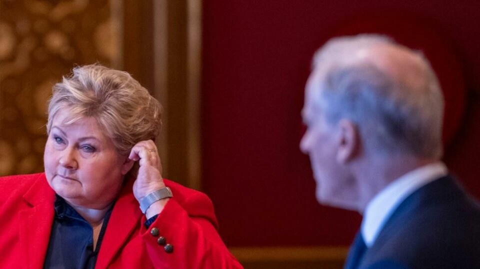 Erna Solberg (H) mener handlingsregelen om nødvendig må brytes for å gi støtte til Ukraina. Derfor har de borgerlige partiene nå samlet seg om å legge press på statsminister Jonas Gahr Støre (Ap). Foto: Javad Parsa / NTB