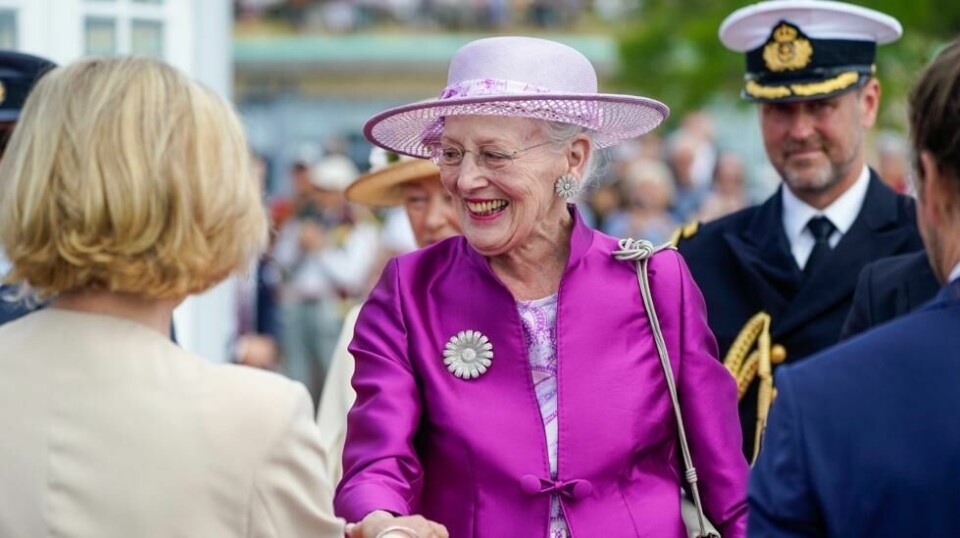 Dronning Margrethe da hun fikk besøk av kong Harald og dronning Sonja i København i fjor sommer. Foto: Lise Åserud / NTB
