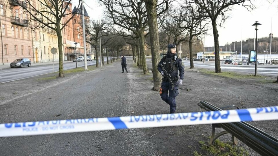 Israels ambassade i Stockholm blir midlertidig stengt. Årsaken er frykt for iranske hevnangrep for det israelske angrepet mot Irans konsulat i Damaskus. I februar ble en skarp gjenstand kastet mot ambassaden, og Säpo åpnet terroretterforskning.