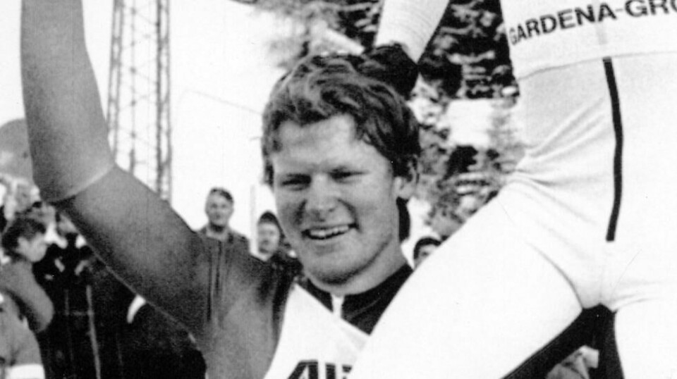 Peter Müller fprtografert etter å ha blitt nummer to, bak norske Erik Håker, i et verdencuprenn i utfor i Val Gardena.