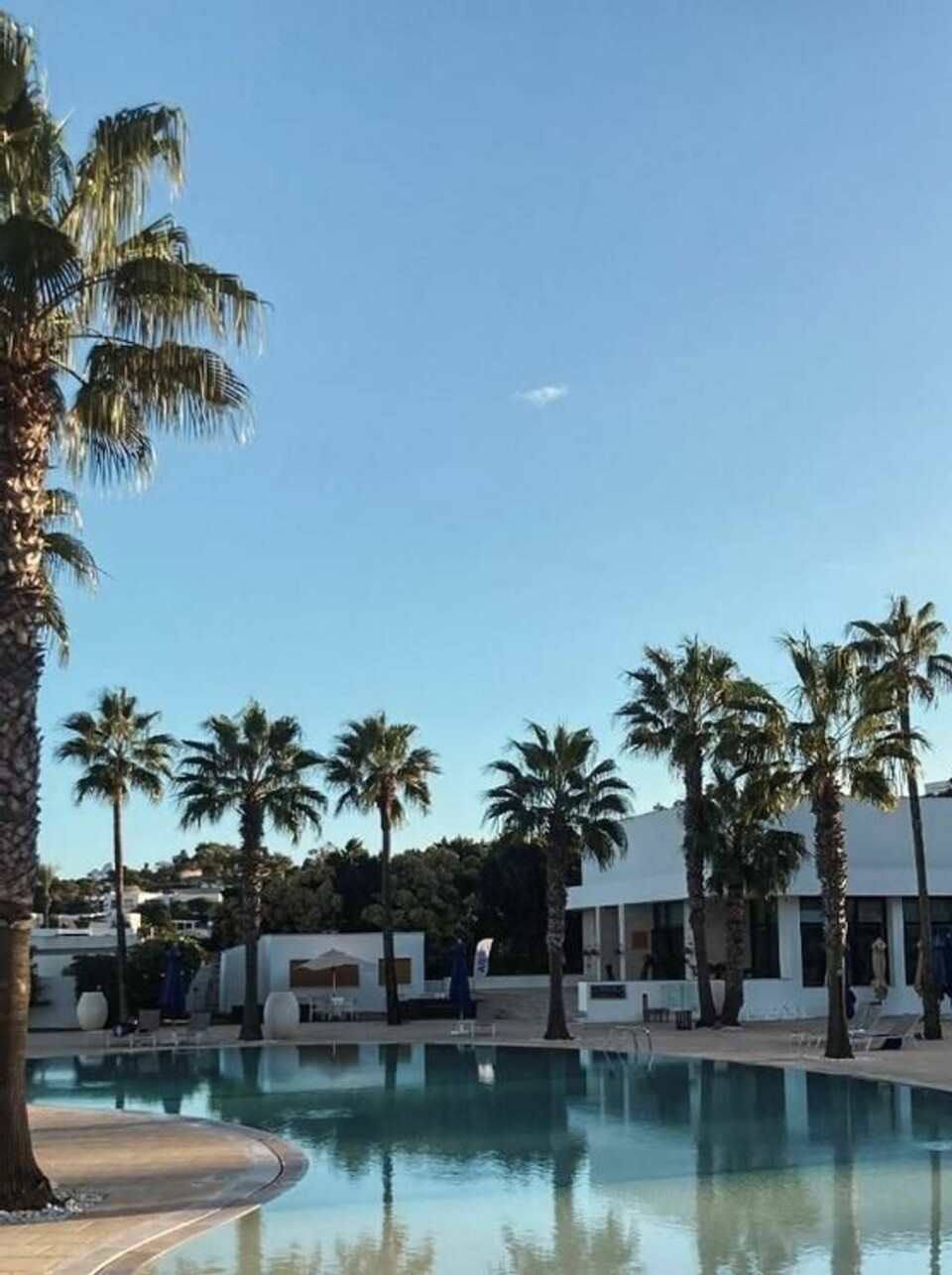 Sjekk inn på et av de mange luksushotellene langs kysten i Tunis og nyt spa og høy komfort, som her fra Movenpick Gammarth på La Marsa. Sjekk inn på et av de mange luksushotellene langs kysten i Tunis og nyt spa og høy komfort, som her fra Movenpick Gammarth på La Marsa. Foto: Ingrid Elle / Kapital