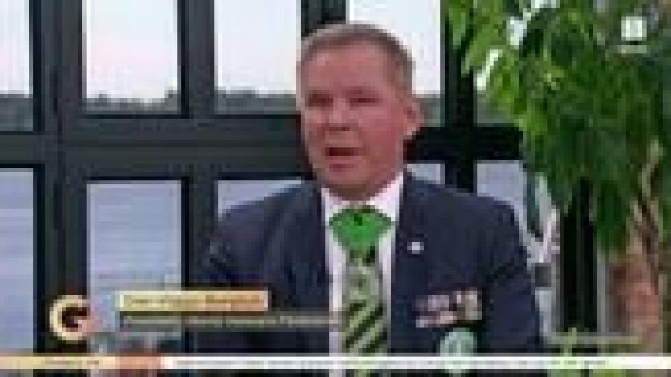 Da veterandagen ble markert på TV2 stilte WVF-presidenten Dan-Viggo Bergtun med sin egen-konstruerte medalje rundt halsen, men regningen for produksjonen er ennå ikke betalt og har gått til inkasso. Faksimile: TV 2s God morgen Norge Da veterandagen ble markert på TV2 stilte WVF-presidenten Dan-Viggo Bergtun med sin egen-konstruerte medalje rundt halsen, men regningen for produksjonen er ennå ikke betalt og har gått til inkasso. Faksimile: TV 2s God morgen Norge