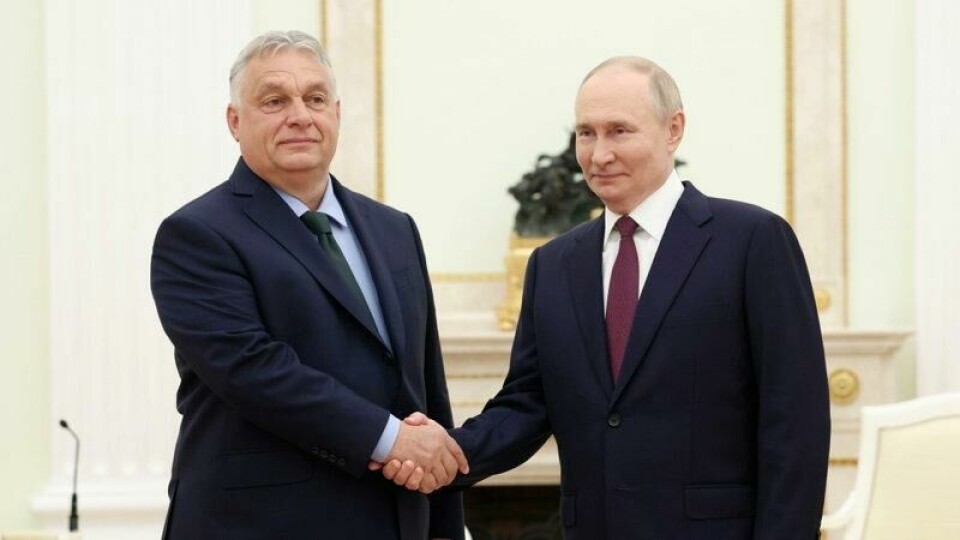 Ungarns statsminister Viktor Orban synes det vil være en god idé om EU starter direkte fredssamtaler med Russland om Ukraina. Her er han sammen med russernes president Vladimir Putin under besøket til Moskva i fjor.