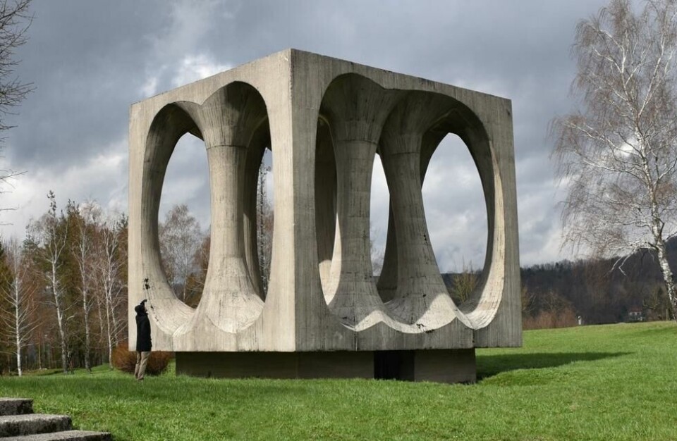 PÅ FRIHETSHØYDEN: Designere: Janez Lenassi og Živa Baraga-Moškon. Ilirska Bistrica i Slovenia. Foto: Donald Niebyl/Spomenik Monument Database. PÅ FRIHETSHØYDEN: Designere: Janez Lenassi og Živa Baraga-Moškon. Ilirska Bistrica i Slovenia. Foto: Donald Niebyl/Spomenik Monument Database.
