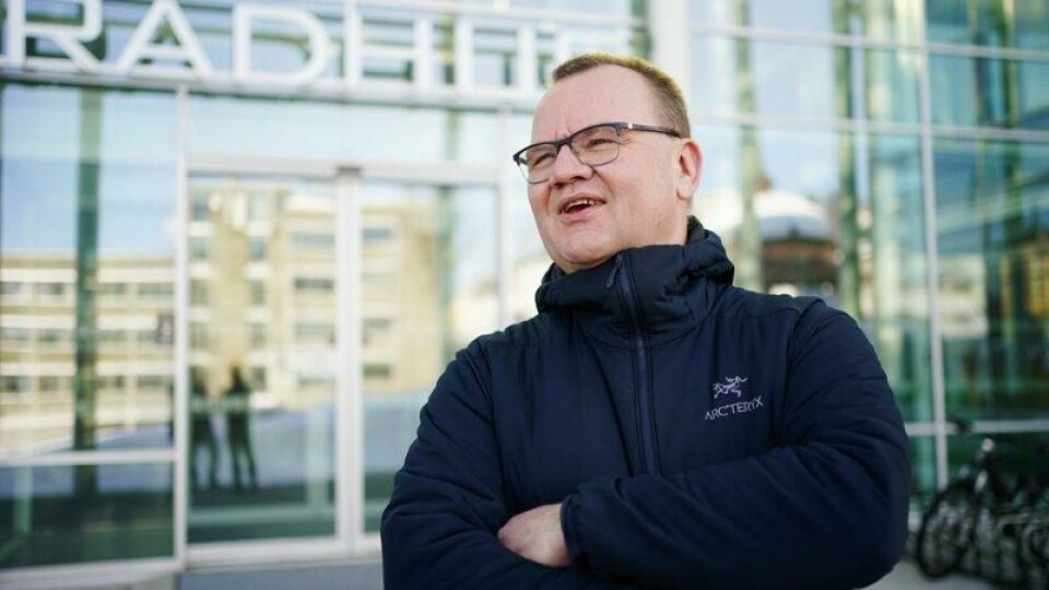 Kommunedirektør i Tromsø, Stig Tore Johnsen, forteller at KI ble brukt som hjelpemiddel når de lagde saksdokument for ny skolestruktur. Det gikk ikke bra.