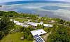 Tidligere i år innstallerte Kosrae Nautilus Resort solcellepaneler. Foto: kosraenautilusresort