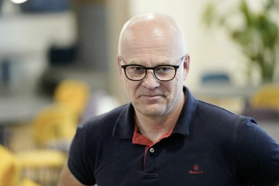 Direktør i Bane Nor Thor Gjermund Eriksen sier det er beklagelig at togene sto.