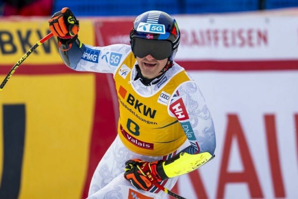 Adrian Smiseth Sejersted var strålende fornøyd da han kjørte i mål i Crans Montana.