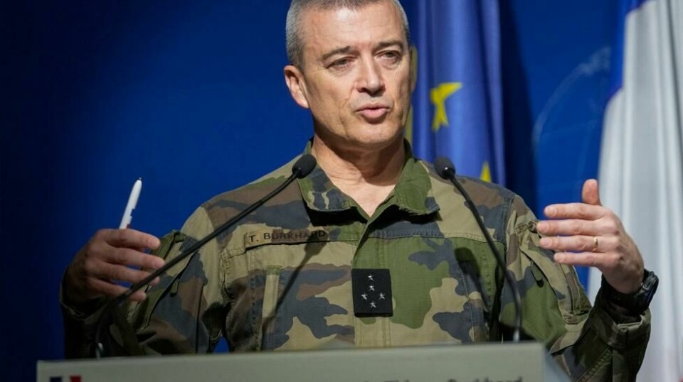 – Putin må vite at Vesten kan sende tropper til Ukraina, advarer Frankrikes forsvarssjef, general Thierry Burkhard, her under en felles pressekonferanse med Sveriges øverstkommanderende, Micael Byden, i Paris 21. mars 2024.