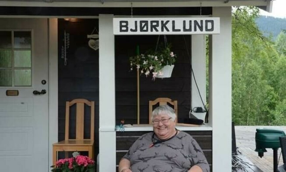 Torild Granhaug bor store deler av året i den koselige hytta si på Kongsberg. Den heter selvfølgelig Bjørklund. Foto: Per Roger Lauritzen Torild Granhaug bor store deler av året i den koselige hytta si på Kongsberg. Den heter selvfølgelig Bjørklund. Foto: Per Roger Lauritzen