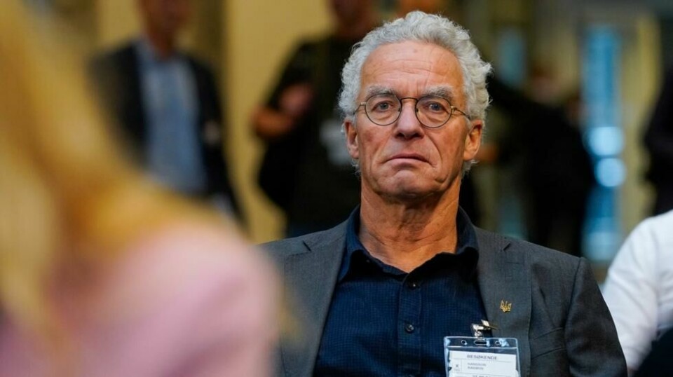 Rasmus Hansson (MDG) retter krass kritikk mot fiskeriminister Marianne Sivertsen Næss (Ap) for ikke å stanse norsk torskeoppdrett.