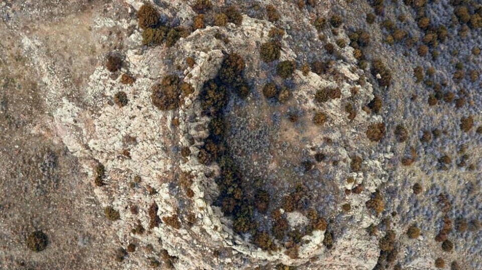Dette krateret funnet ved foten av Rocky Mountain var forskernes første tegn på at noe ikke var som det skulle.