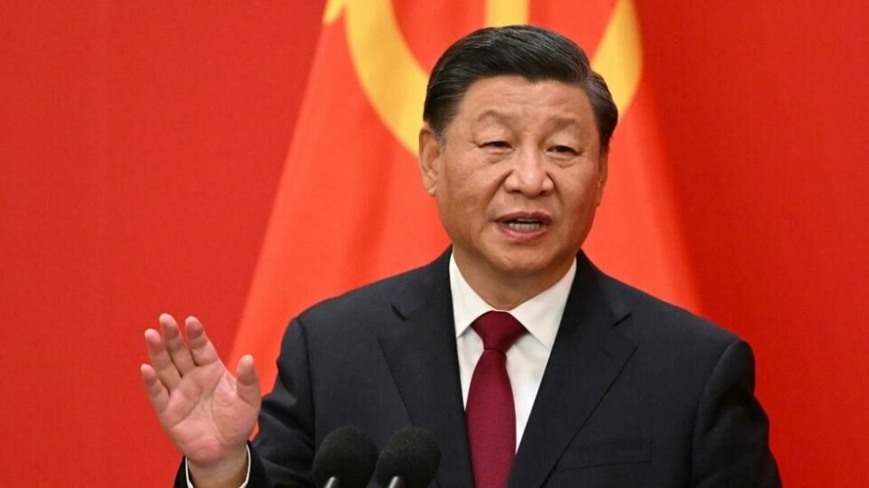 Kinas president Xi Jinping taler under presentasjonen av medlemmene av kommunistpartiets nye politbyrås stående komité, landets øverste beslutningsorgan,Enkelte eksperter mener at omrokeringen i toppen av rakettstyrken sannsynligvis er et ledd i Xis forsøk på å sikre lojale støttestillere. Kinas president Xi Jinping taler under presentasjonen av medlemmene av kommunistpartiets nye politbyrås stående komité, landets øverste beslutningsorgan,Enkelte eksperter mener at omrokeringen i toppen av rakettstyrken sannsynligvis er et ledd i Xis forsøk på å sikre lojale støttestillere. Foto: Noel CELIS / AFP