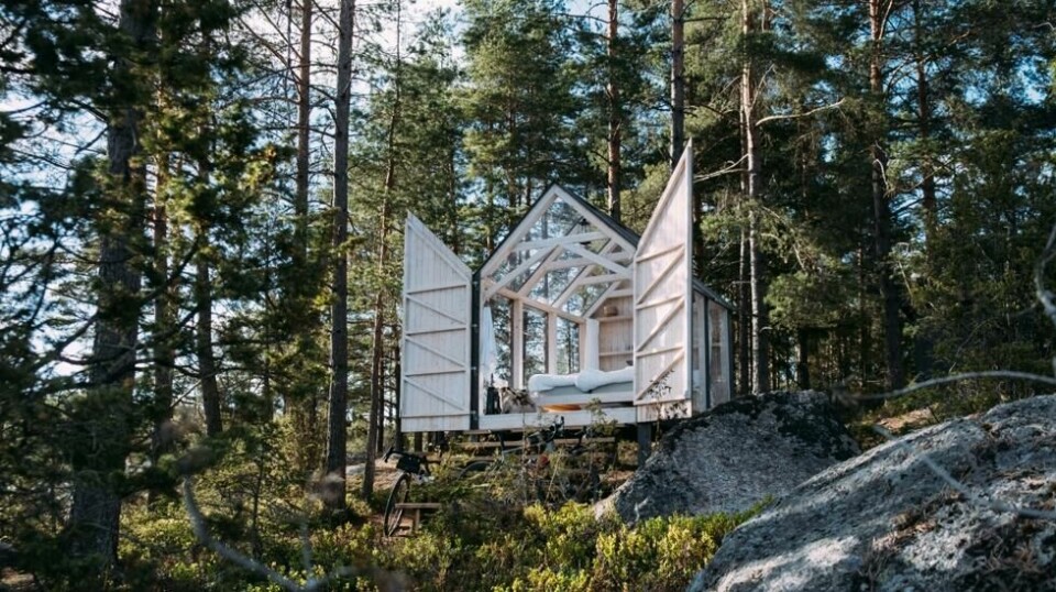 Hos Dalslands Aktiviteter bor du i arkitekttegnede glasshus midt i den dalslandska naturen.