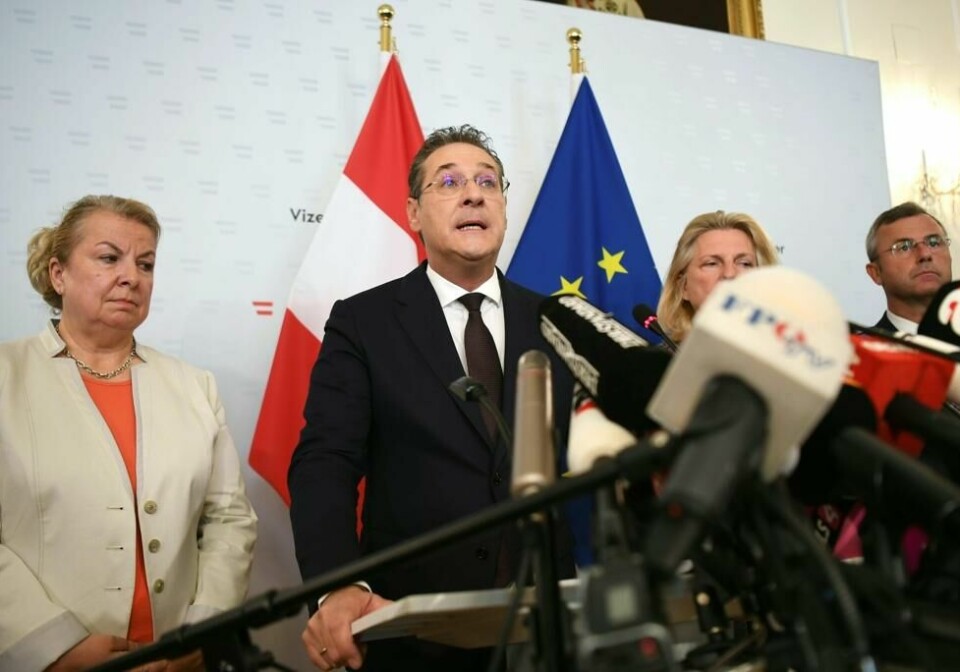 Tidligere visekansler i Østerrike, Heinz-Christian Strache, kunngjør sin avgang i mai 2019, etter avsløringen om «Ibiza-gate» Tidligere visekansler i Østerrike, Heinz-Christian Strache, kunngjør sin avgang i mai 2019, etter avsløringen om «Ibiza-gate» Foto: HELMUT FOHRINGER / APA / AFP