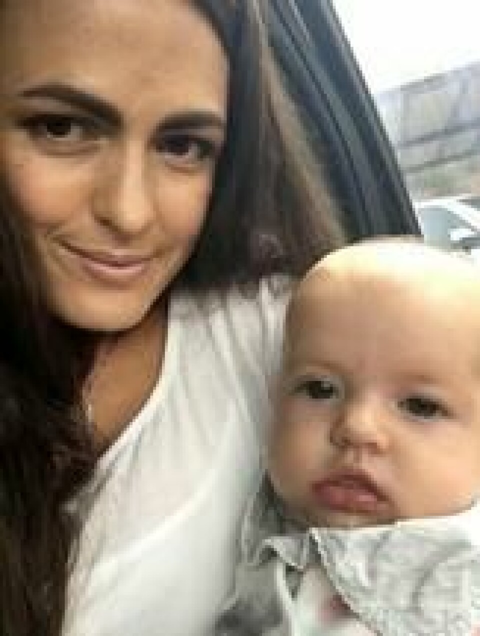 Christina sa farvel til fem av sine seks barn og tok med seg datteren Faith på kjøreturen. Christina mistet livet i massakren, men Faith overlevde. Christina sa farvel til fem av sine seks barn og tok med seg datteren Faith på kjøreturen. Christina mistet livet i massakren, men Faith overlevde. Foto: Privat / Reuters/NTB