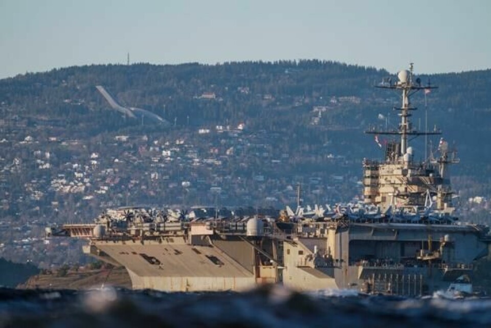 Det amerikanske hangarskipet USS Harry S. Truman ankret opp utenfor Oslo da det var på besøk i november 2024, men mange nordmenn tror ikke at USA vil komme oss til unnsetning hvis vi blir truet av Russland.