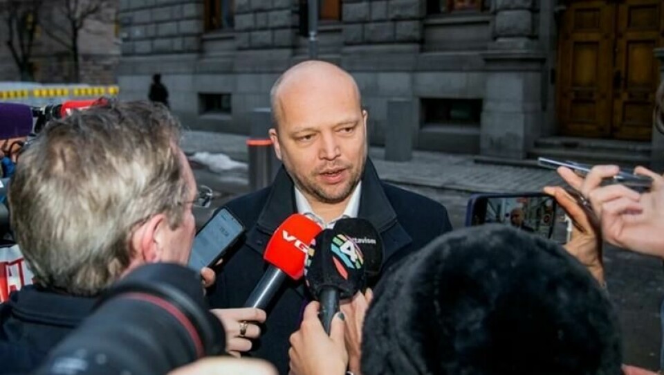 Senterpartiet setter ned foten mot å gi fra oss mer nasjonal kontroll gjennom EUs fjerde energimarkedspakke. Vi må ta mer nasjonal kontroll over krafta vår, skriver Gro-Anita Mykjåland (Sp), medlem av Stortingets energi- og miljøkomité.