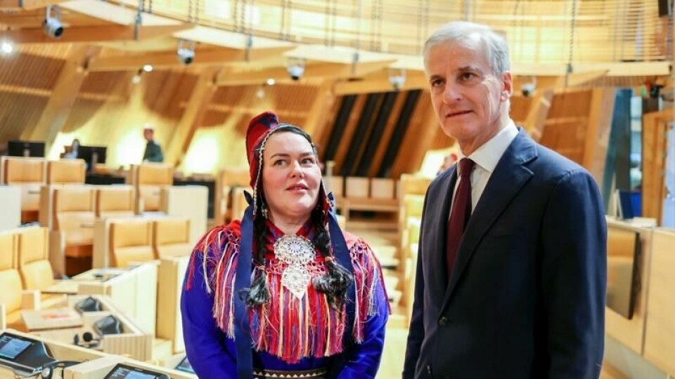 Statsminister Jonas Gahr Støre og sametingspresident Silje Karine Muotka møttes i Sametinget i Karasjok i fjor.