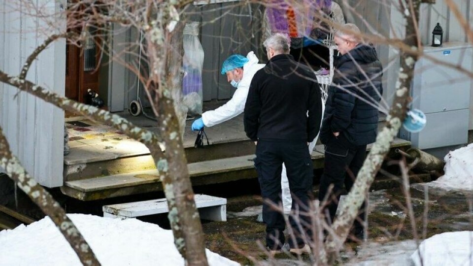En kvinne ble funnet drept i en bolig på Hamar 25. februar. Fem personer er siktet i saken.