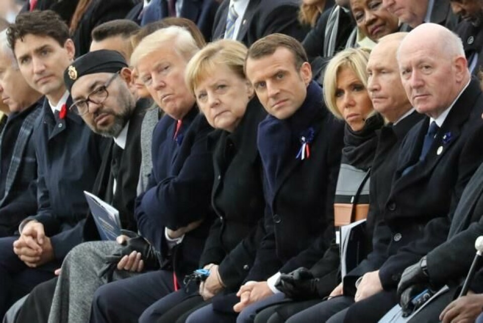 Markeringen av 100-årsdagen for slutten på 1. verdenskrig, 11. november 2018, I Paris: Canadas statsminister Justin Trudeau, Marokkos prins Moulay Hassan, den marokkanske kong Mohammed VI, USAs førstedame Melania Trump, USAs president Donald Trump, Tysklands kansler Angela Merkel, Frankrikes president Emmanuel Macron og hans kone Brigitte Macron, Russlands president Vladimir Putin og den australske generalguvernøren Peter Cosgrove under en seremoni ved Triumfbuen i Paris. Markeringen av 100-årsdagen for slutten på 1. verdenskrig, 11. november 2018, I Paris: Canadas statsminister Justin Trudeau, Marokkos prins Moulay Hassan, den marokkanske kong Mohammed VI, USAs førstedame Melania Trump, USAs president Donald Trump, Tysklands kansler Angela Merkel, Frankrikes president Emmanuel Macron og hans kone Brigitte Macron, Russlands president Vladimir Putin og den australske generalguvernøren Peter Cosgrove under en seremoni ved Triumfbuen i Paris. Foto: Ludovic Marin / AFP