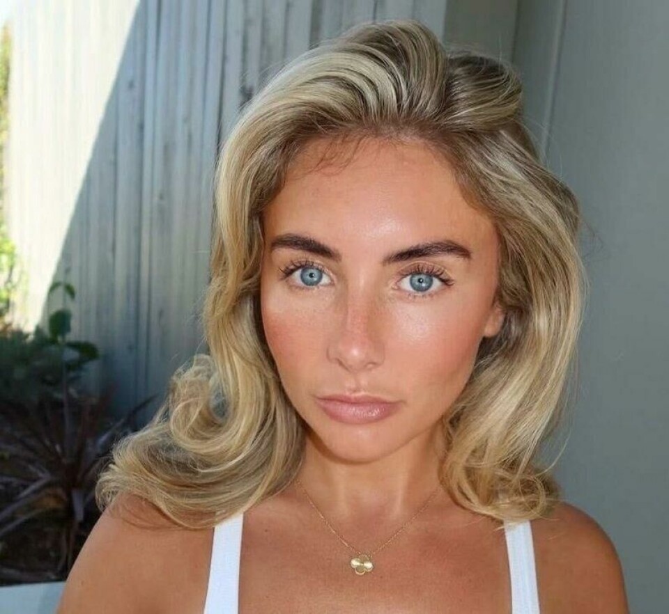 Den britiske OnlyFans-stjernen Bonnie Blue har planer om å ligge med 2000 menn i løpet av ett døgn. Det avslører hun i podkasten til influenseren Camilla Araujo, ifølge Daily Mail. Den britiske OnlyFans-stjernen Bonnie Blue har planer om å ligge med 2000 menn i løpet av ett døgn. Det avslører hun i podkasten til influenseren Camilla Araujo, ifølge Daily Mail. Foto: Bonnie_blue_xox / Skjermdump fra Instagram