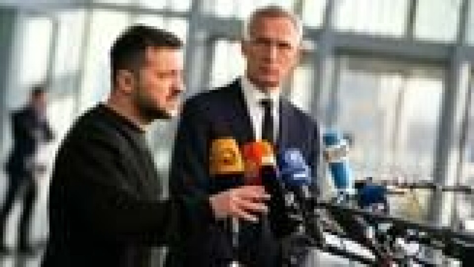 Ukrainas president Volodymyr Zelenskyj og Natos generalsekretær Jens Stoltenberg. Foto: AP / NTB Ukrainas president Volodymyr Zelenskyj og Natos generalsekretær Jens Stoltenberg. Foto: AP / NTB Foto: NTB