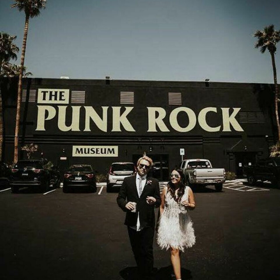 Det første brudepar et som blevgift på The Punk Rock Museum. Det første brudepar et som blevgift på The Punk Rock Museum. Foto: The Vox Agency