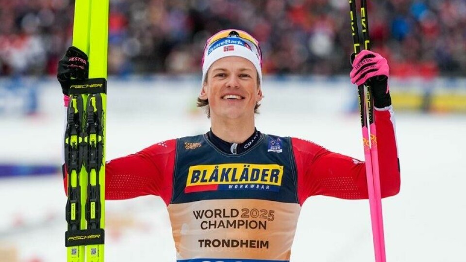 Johannes Høsflot Klæbo tok gullet på skiathlon lørdag.