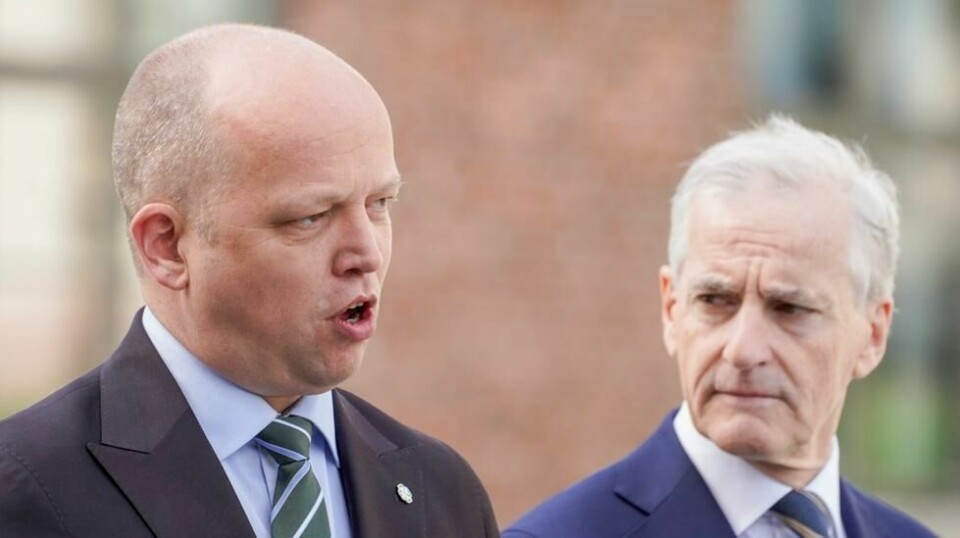 Statsminister Jonas Gahr Støre og finansminister Trygve Slagsvold Vedum opplyser at den omstridte ekstra arbeidsgiveravgiften skal fjernes 1. januar 2025.