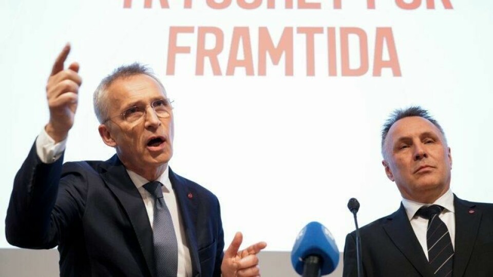 Finansminister Jens Stoltenberg (Ap) og forsvarsminister Tore O. Sandvik (Ap) redegjorde for de siste økningene i forsvarssektoren fredag.