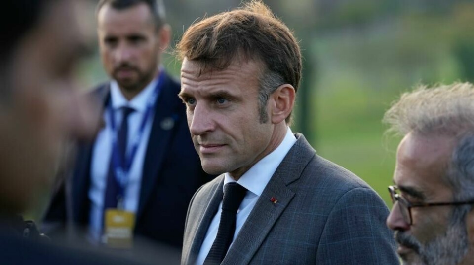 President Emmanuel Macron sier at stans i våpeneksport er det eneste som kan få slutt på krigene i Gaza og Libanon. Her under et politisk toppmøte på Kypros.