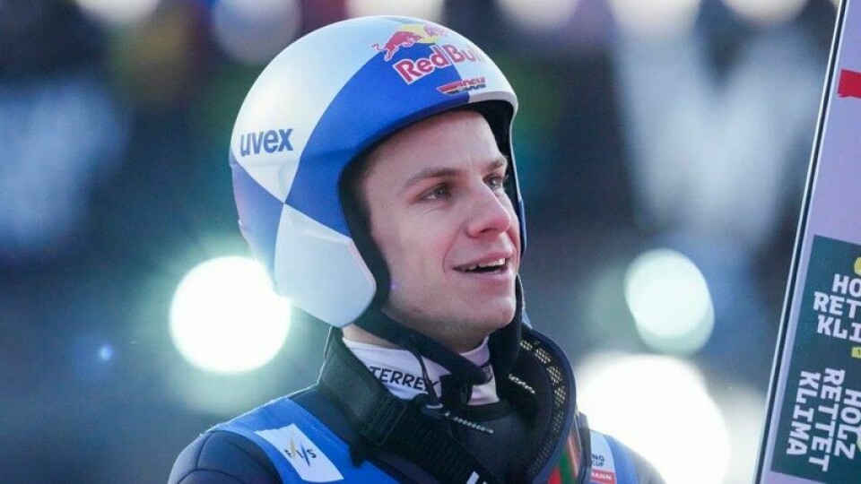 Andreas Wellinger går hardt ut mot de norske hopperne.