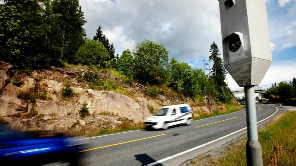 Foreløpige tall viser at norske bilister måtte ut med 361 millioner kroner for bøter fra fotobokser i 2023. Foto: Kyrre Lien / NTB.