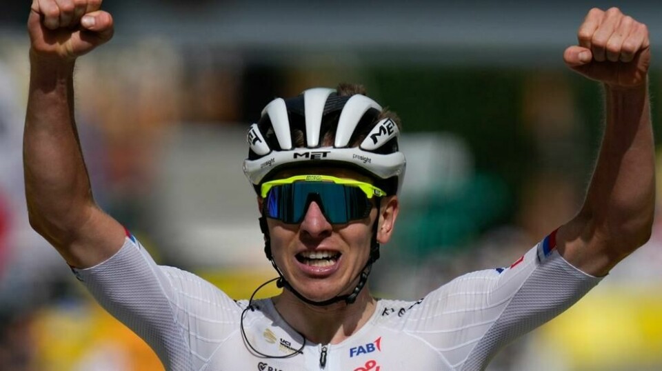 Tadej Pogacar sikret etappeseier og sammenlagt ledelse i Tour de France tirsdag. Foto: Jerome Delay / AP / NTB