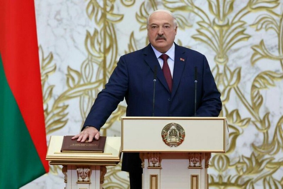 Belarus' president Aleksandr Lukasjenko tas i ed til sin sjuende periode som president tirsdag.