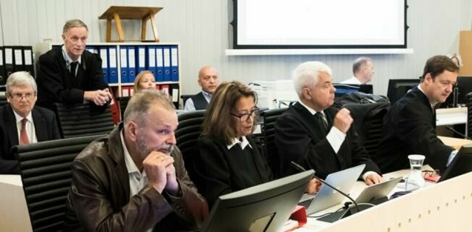 Gjermund Cappelen (bak t.h.) og Eirik Jensen (foran t.v.) i Oslo Tingrett der ankesaken mot Gjermund Cappelen og Eirik Jensen i Borgarting lagmannsrett starter tirsdag morgen. Gjermund Cappelen (bak t.h.) og Eirik Jensen (foran t.v.) i Oslo Tingrett der ankesaken mot Gjermund Cappelen og Eirik Jensen i Borgarting lagmannsrett starter tirsdag morgen. Foto: Berit Roald / NTB scanpix