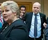 EURO-TILHENGER ERNA: Erna Solberg har for lengst tatt til orde for at Norge ville være tjent med euro i stedet for krona. Det er Sp-leder Trygve Slagsvold Vedum såvisst ikke enig i. Foto: Heiko Junge / NTB scanpix