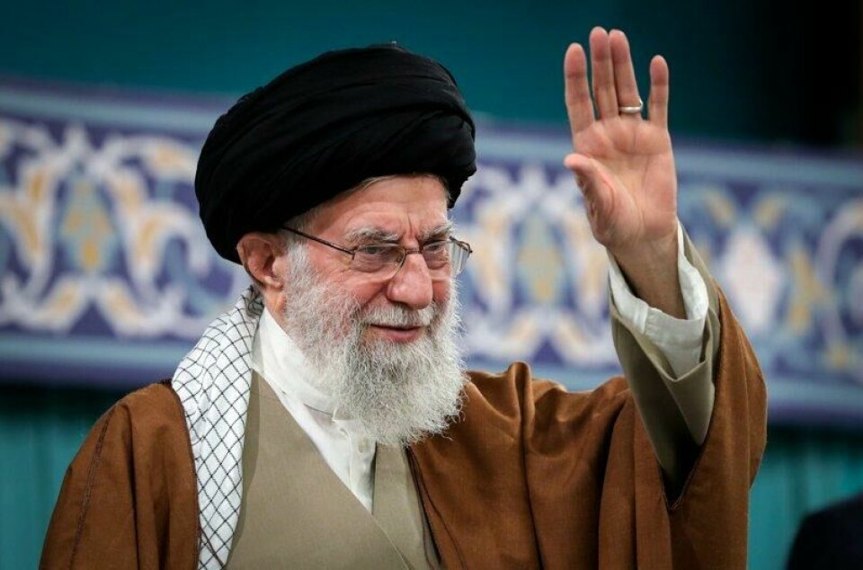 Irans øverste leder, ayatolla Ali Khamenei, under et møte i Teheran mandag.