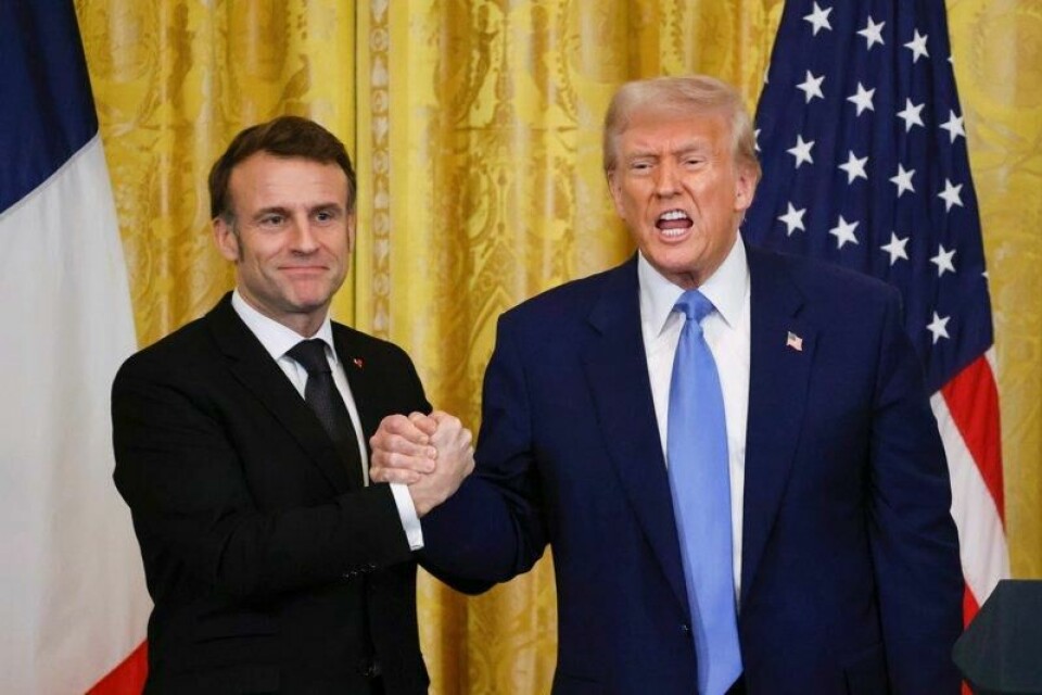 Frankrikes president Emmanuel Macron sammen med USAs president Donald Trump holdt enda en felles pressekonferanse mandag ettermiddag lokal tid.