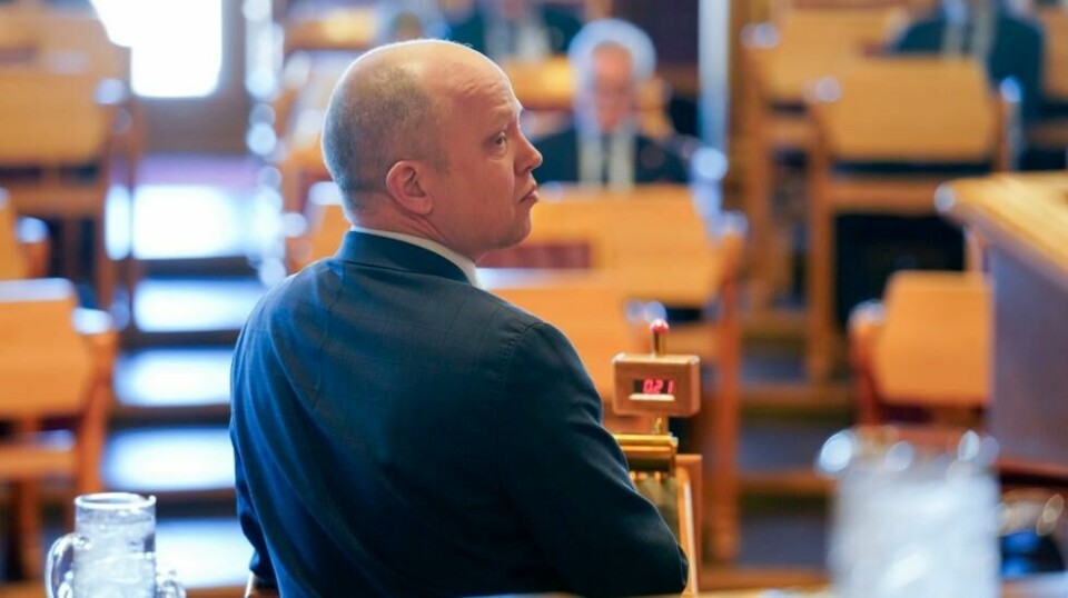 Finansminister Trygve Slagsvold Vedum ble i spørretimen utfordret om konkurransen i banknæringen av SV.