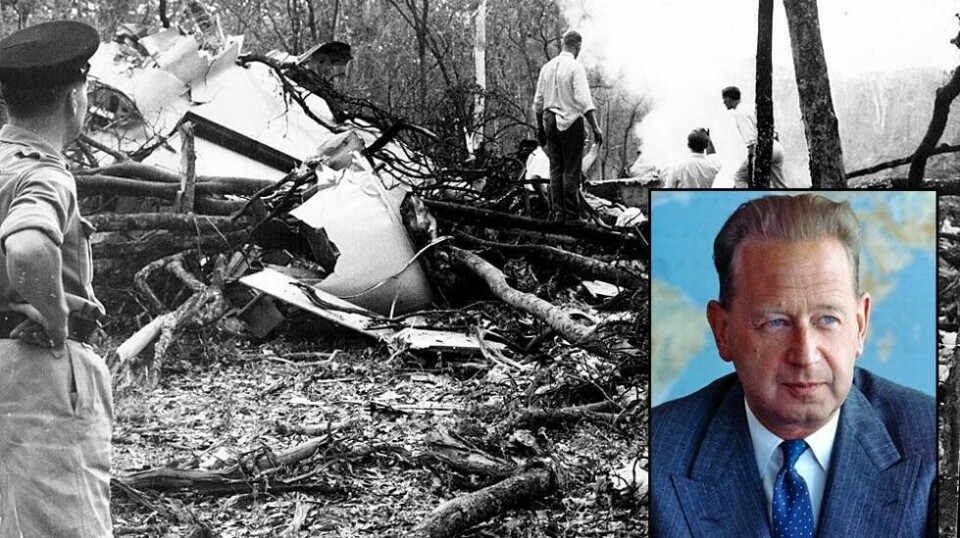 I en ny FN-rapport mener en at flyet med FNs generalsekretær Dag Hammarskjöld og 15 andre ble skutt ned i 1961, skriver The Guardian som skal ha settet sammendrag av den hemmelige FN-rapporten..